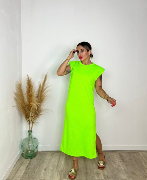 Vestido largo hombreras flúor
