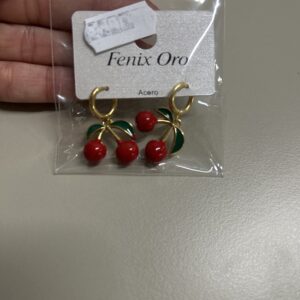 Pendientes cereza acero