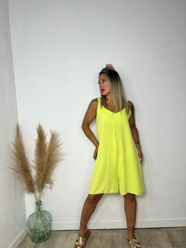 Mono corto Abril