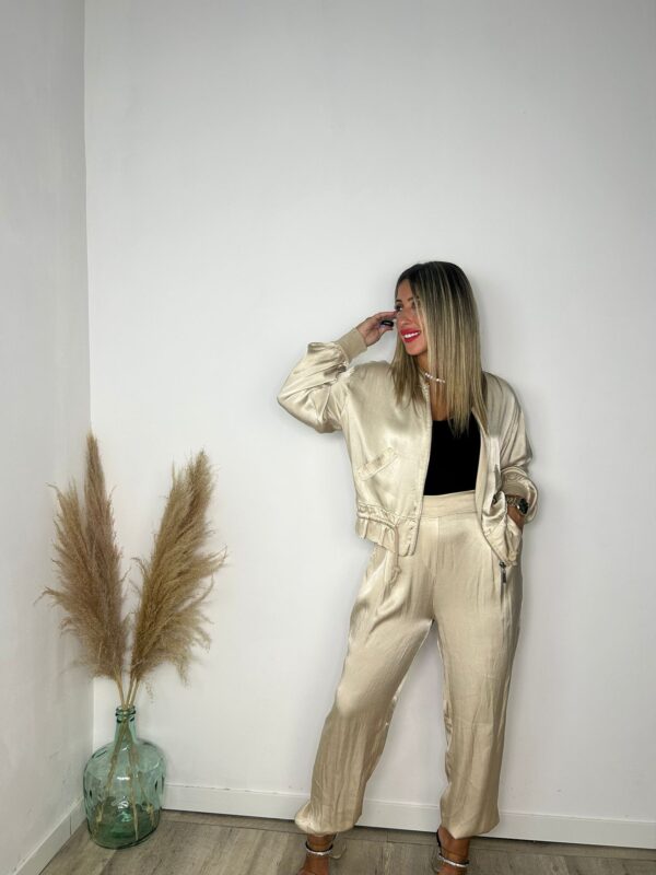 Conjunto satinado - Imagen 5