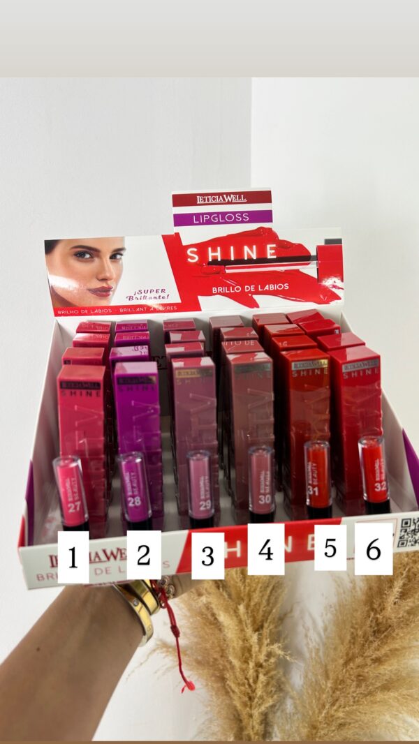 Barra de labios con brillo Shine