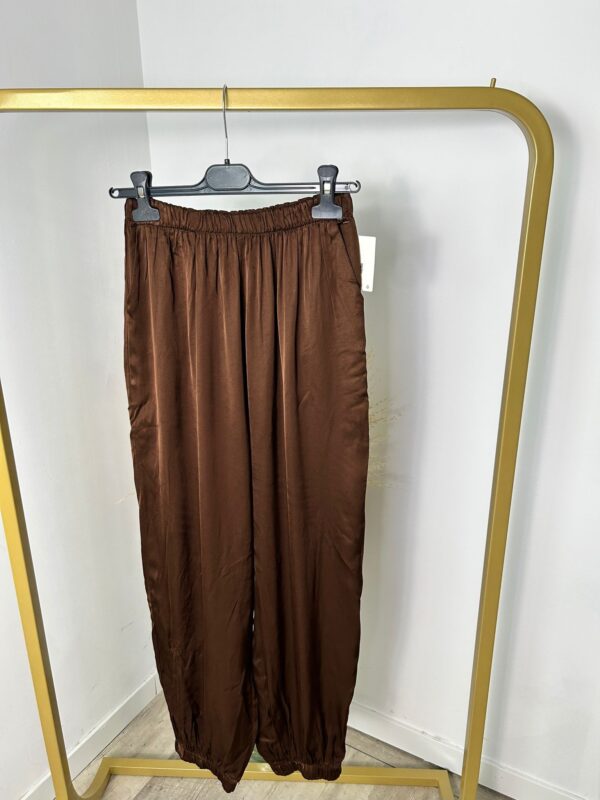 Pantalón bombacho satinado - Imagen 11