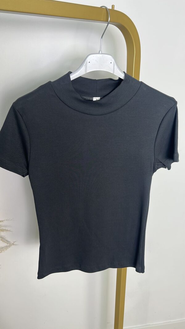 Camiseta Zara pegada - Imagen 2