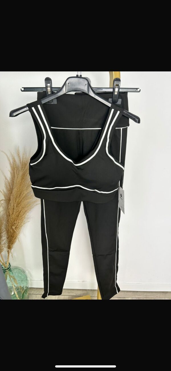 Conjunto Deportivo Ana - Imagen 4