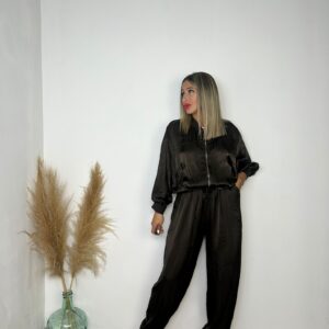 Conjunto satinado