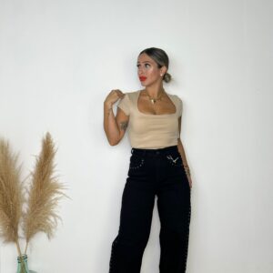 Pantalón vaquero Tachuelas