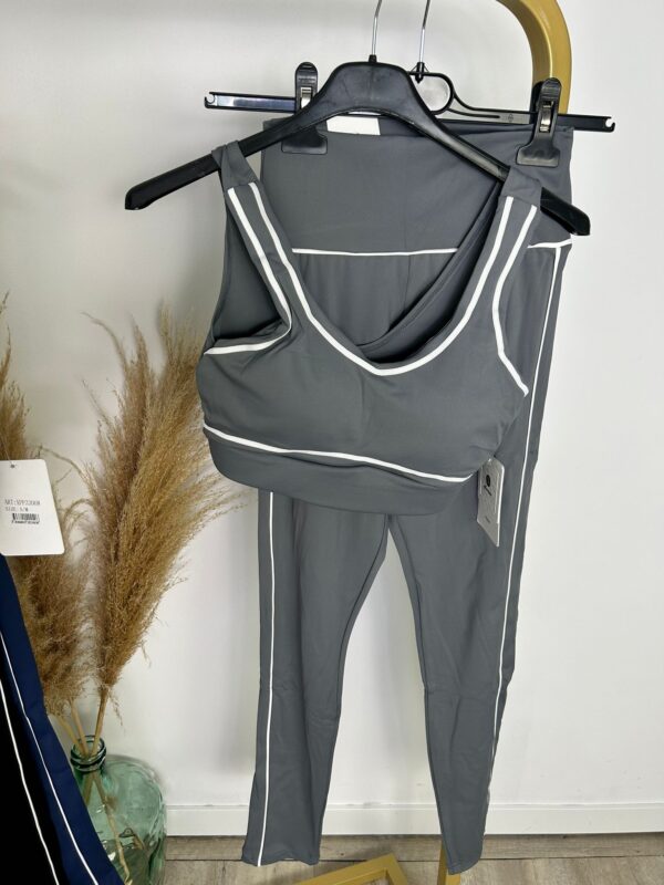 Conjunto Deportivo Ana - Imagen 5