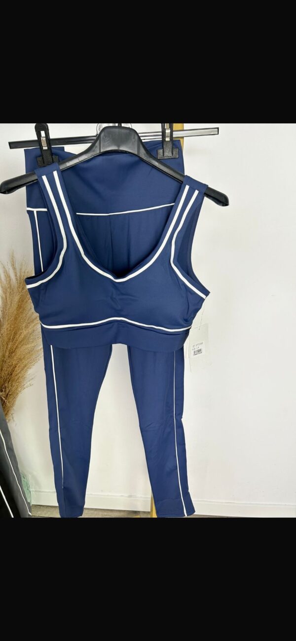 Conjunto Deportivo Ana - Imagen 2