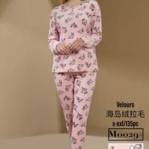 Pijama terciopelo bunny 029
